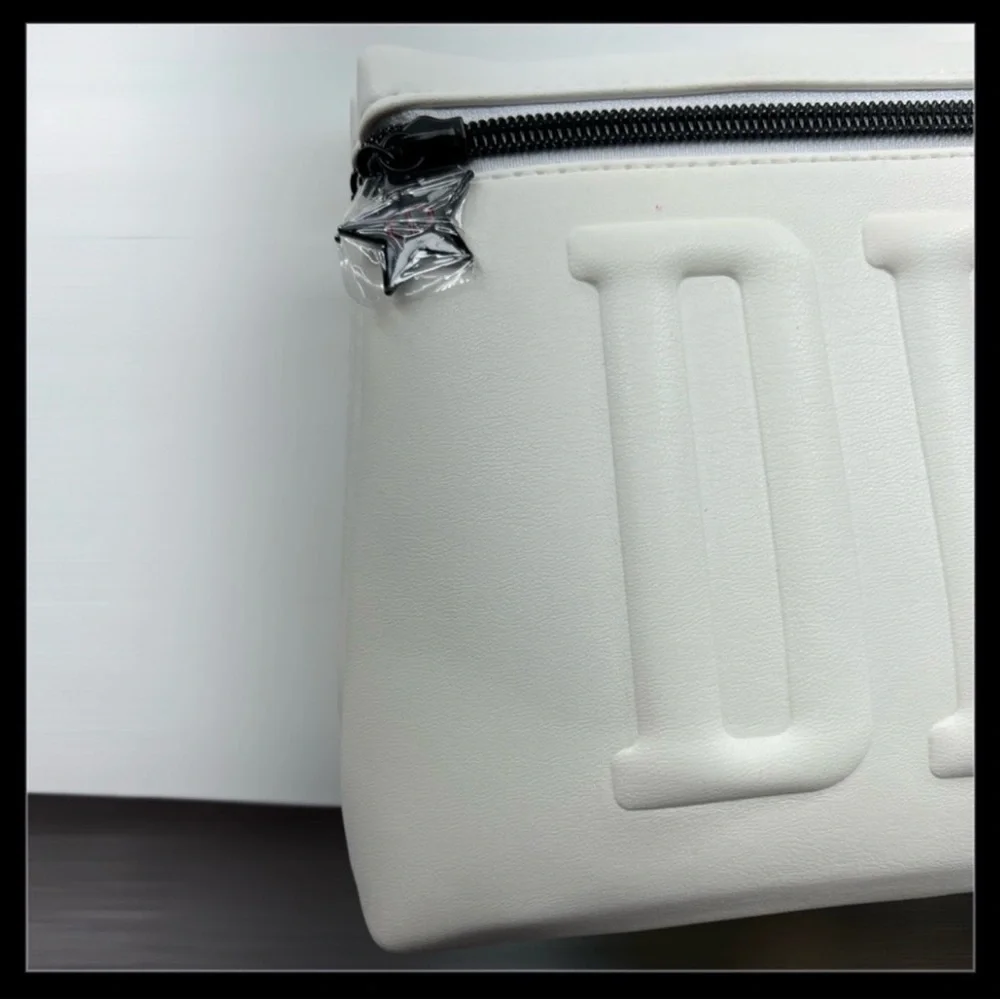 Dior White Embossed Logo Toiletry Pouch - Picture 2 of 4